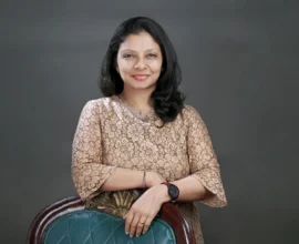 Portrait of Shalini Raghaviah, a communications coach and expert helping businesses create impactful and investor-ready pitches.
